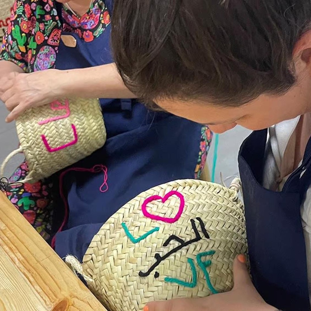 Fès : atelier de personnalisation de paniers avec thé et pâtisseries - excursion