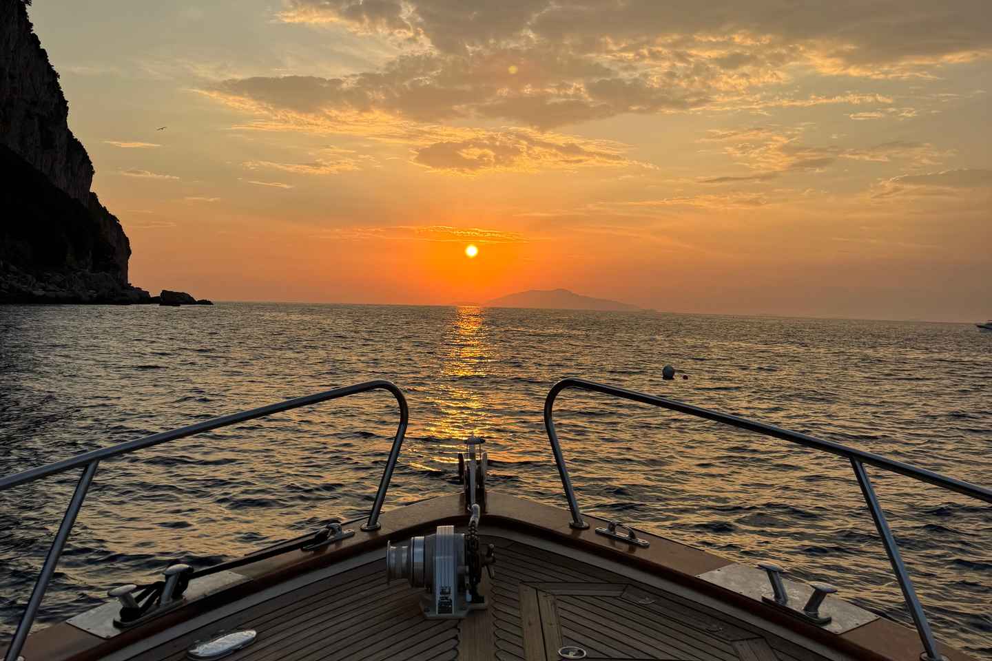 Capri: tour in barca al tramonto con drink