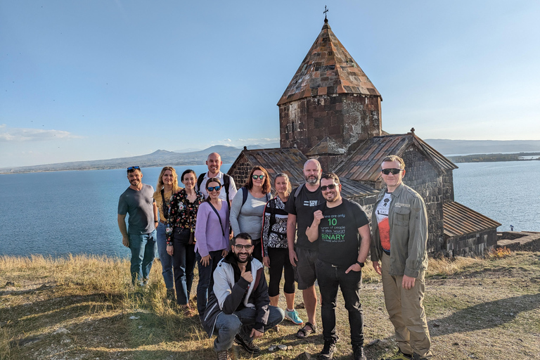 Essential Armenia Tour Geghard, Garni, Sewan, Hausgemachtes Mittagessen