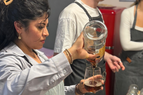 Central Madrid: Sangría Workshop & Tasting with Local Cheese