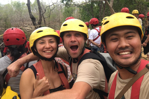 Verborgen juweeltjes van Yogyakarta: Jomblang Grot & Timang Strand Tour