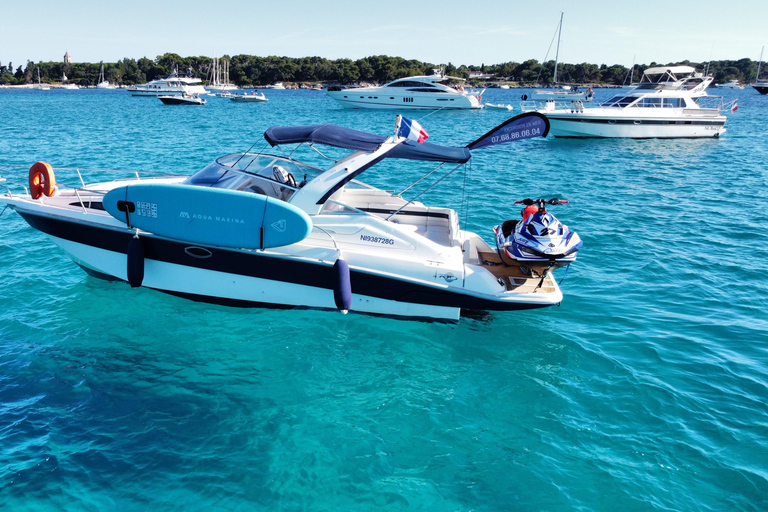 Cannes : Mandelieu Vuurwerk per privé bootMandelieu: Feu d&#039;artifice en bateau Vuurwerk per boot