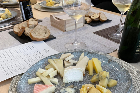 Canarian cheese tasting in Las Canteras