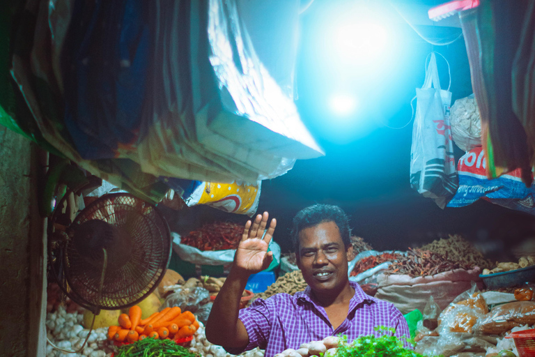 Colombo: Train Ride, visit Tea Plantation, & Cooking Tour