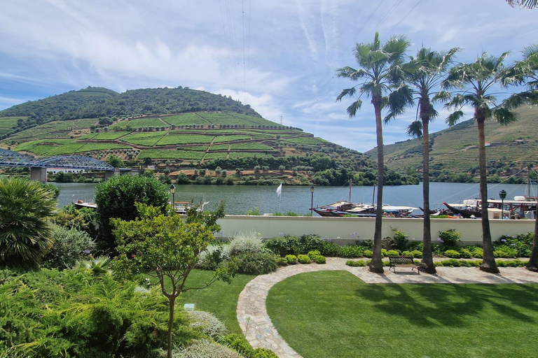 Private Douro Luxury,Private Boat,Wine,visits, 5 Stars Lunch