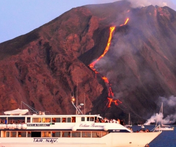 From Milazzo: Panarea and Stromboli Night Cruise with Stops