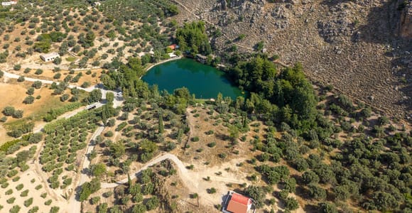 Zaros: Lake Votomos and Tripiti Gorge Audio-Guided Tour