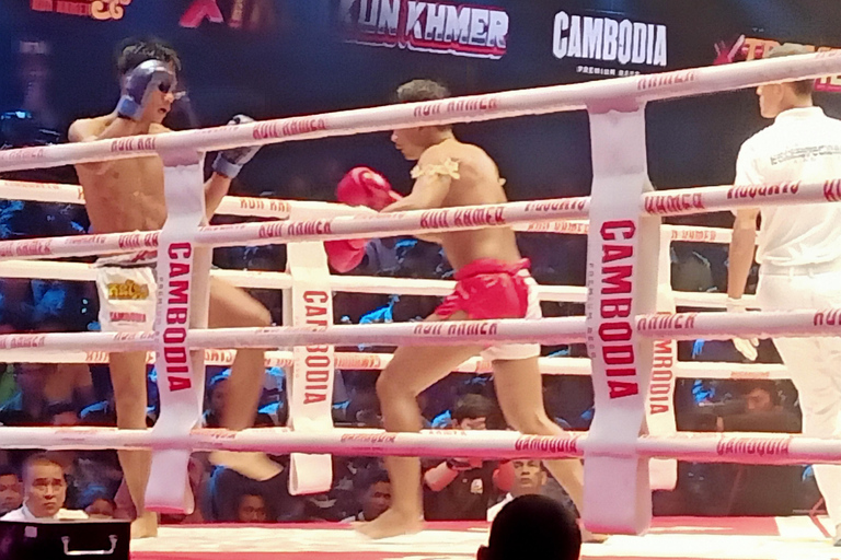 Regardez la boxe traditionnelle khmère en direct à Phnom Penh