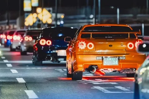 Tokyo Drift : Daikoku R34 Skyline Car Club Car Meeting