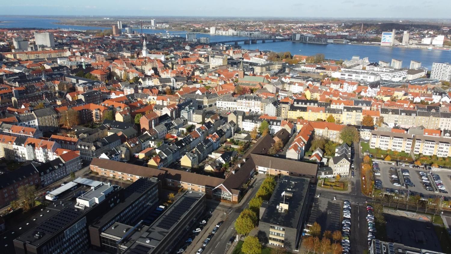 Aalborg: Express-Spaziergang mit einem Einheimischen in 60 Minuten