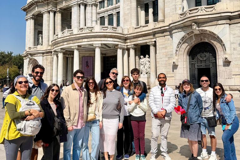 Mexico City's Historic Downtown: Walking Tour with a Professional Local Guide German