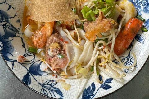 Da Nang Street Food Private Tour mit LGBT TourguideMotorrad Tour