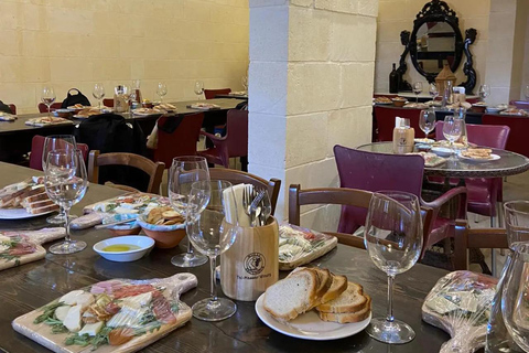 Gozo: Family Winery Estate Tour with Wine Tasting Gozo: Family Estate Tour with Wine Tasting