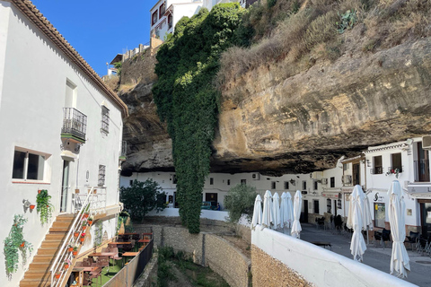 Nerja: Sightseeing Tour to Ronda and Setenil de las Bodegas