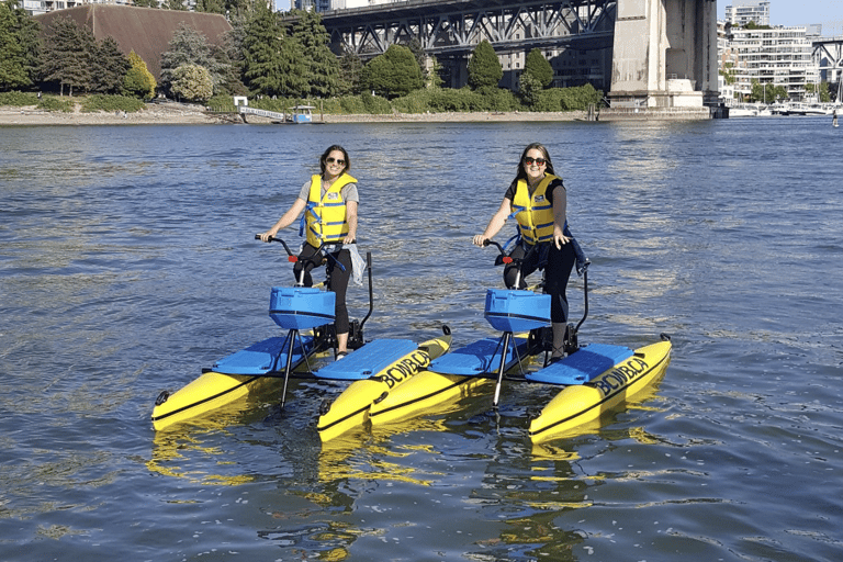 Vancouver: Wypożyczalnia rowerów wodnych w False Creek