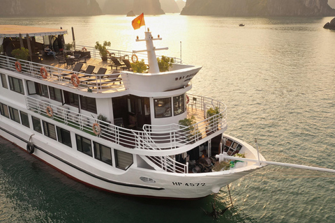 Hanoi: 2 days Lan Ha Bay Cruise, Bai Tu Long, Cat Ba Island