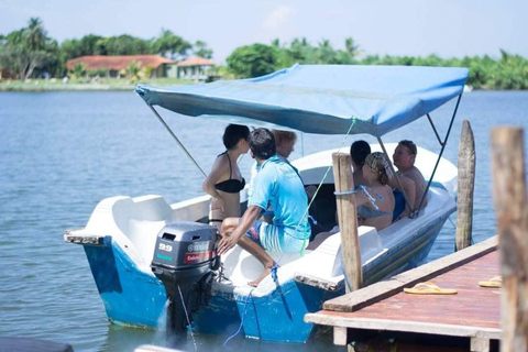 Bentota: Speed Boat Cruise with Premium Safety Equipment 1-Hour Speed Boat Ride