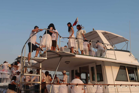 Subic : Dîner-croisière en bateau au coucher du soleil depuis Manille et ClarkSubic : Dîner-croisière en yacht au coucher du soleil depuis Manille et Clark