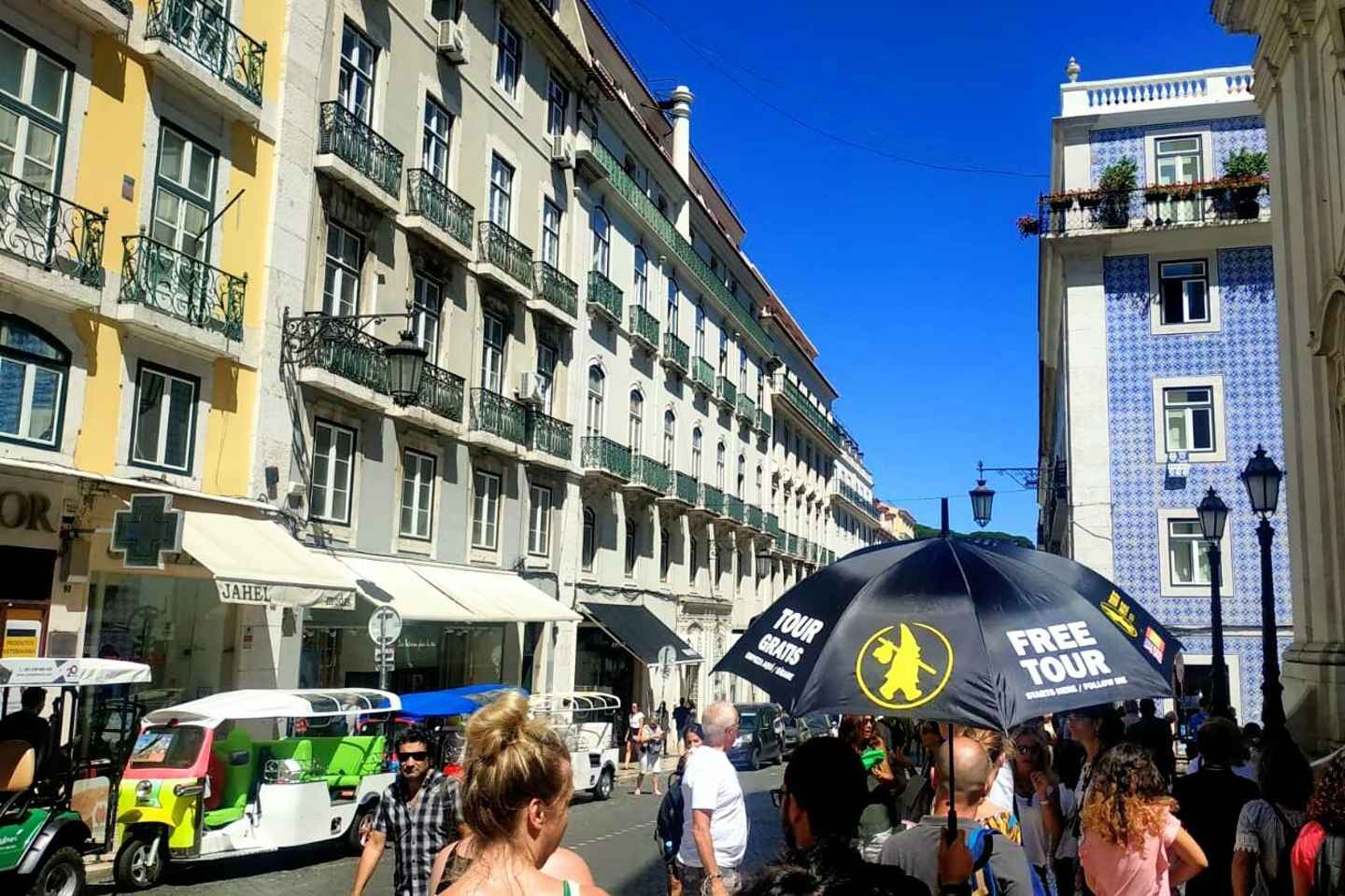 Lisbon: Walking Tour, Fun Facts, History and Free Tastings - Lisbon: Walking Tour, Fun Facts, History and Free Tastings