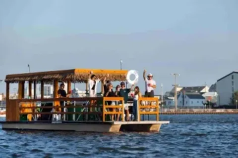 Tybee Island: Tiki Boat Sightseeing Cruise