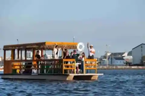 Ilha Tybee: Cruzeiro turístico no barco Tiki