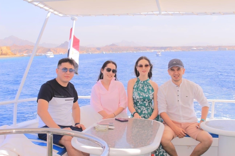 Sharm: Luksusowy prywatny jacht z opcjonalnym lunchem i napojamiTylko napoje bezalkoholowe Prywatny jacht