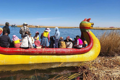 Puno: Halvdagsutflykt till de flytande öarna Uros