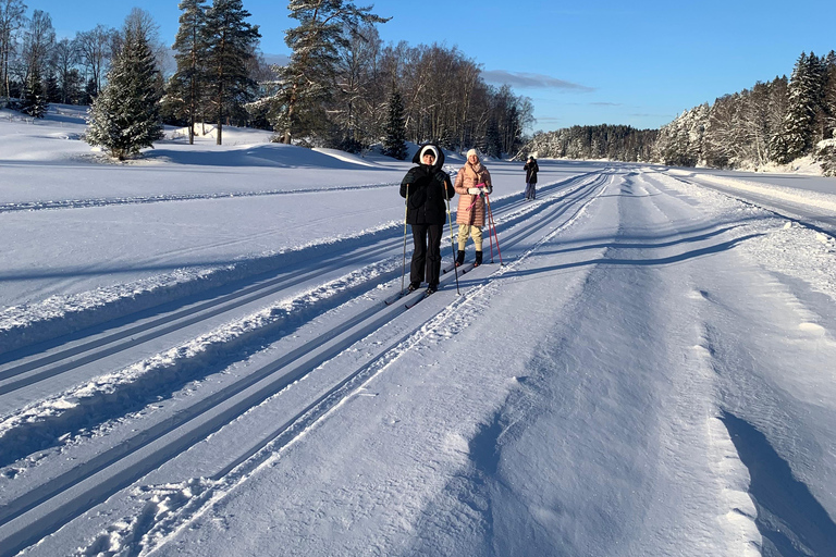 Oslo: Wilderness Skiing Tour with Lunch by the Fire