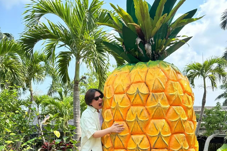 Okinawa: Nago Pineapple Park Ticket & Cart Ride