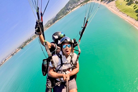 Niterói: Private Tandem Paragliding Flight *Free Video*