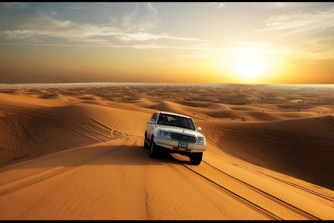 Ekscytujące safari na pustyni w Ad-Dauha – jazda po wydmach 4x4Ad-Dauha: grupowe safari na pustyni – z odbiorem z hotelu