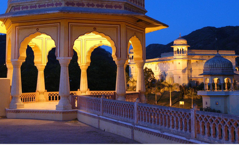 Jaipur: City Tour with Amber Fort & Ayurvedic Massage