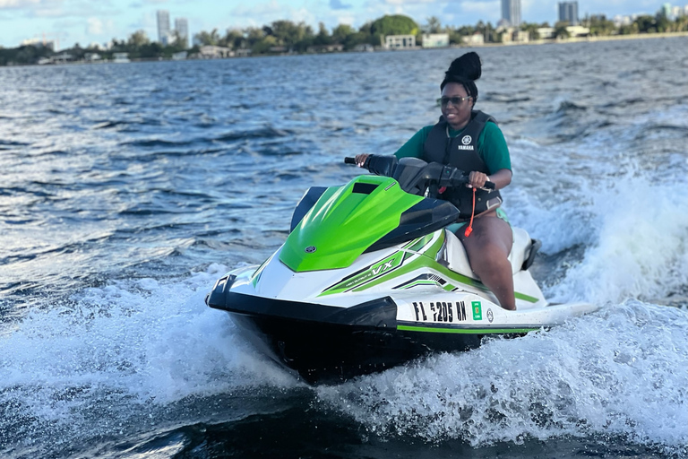 Miami: Aventura en moto acuática con paseo en barco desde el centro de la ciudad