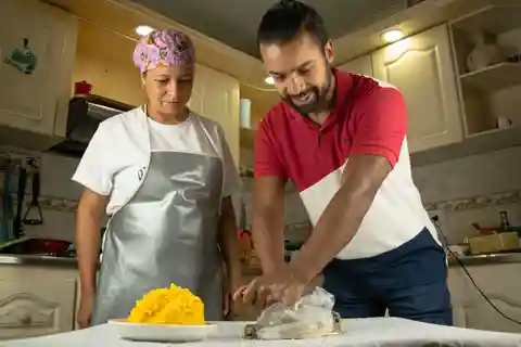 Medellín: Aprenda a fazer empanadas colombianas do zero