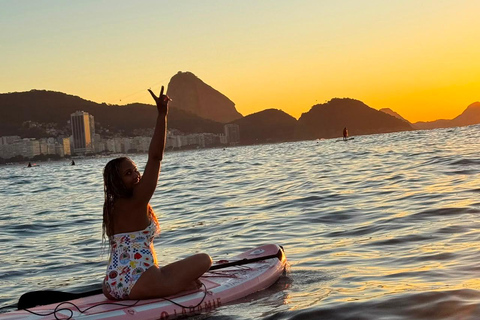 Rio de Janeiro: Copacabana Sunrise SUP Tour with Photos