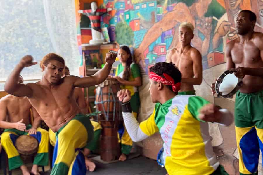 Rio de Janeiro: Rocinha Favela Tour mit ortskundigem Guide. Foto: GetYourGuide