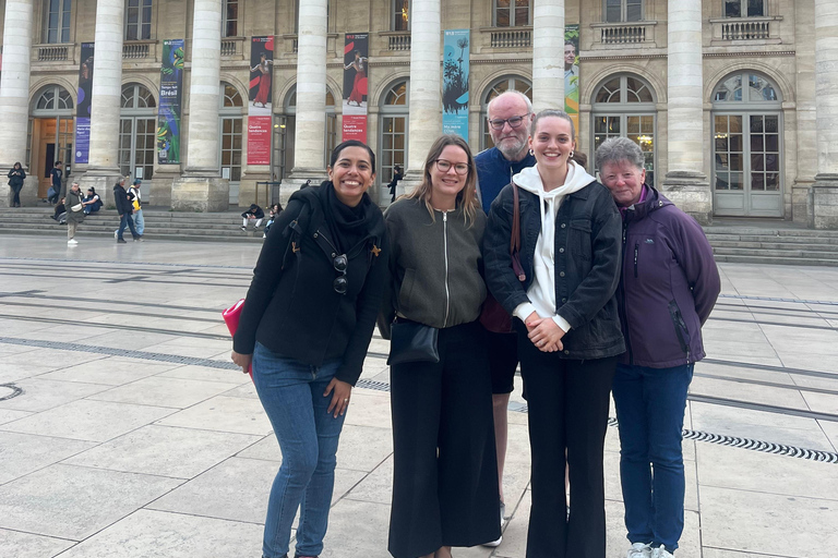 Bordeaux: tour per piccoli gruppi con caffè e pasticcini
