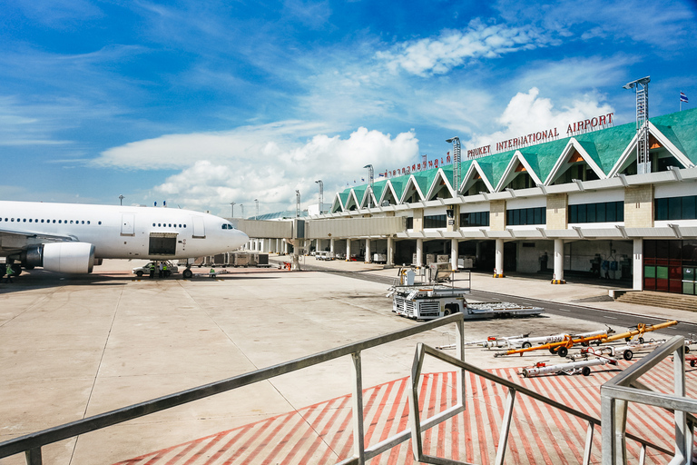 Traslado de ida o vuelta: Khao Lak - aeropuerto de PhuketTraslado privado desde el aeropuerto de Phuket a los hoteles de Khao Lak