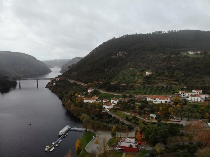 Passeio de Barco Portas de Rodao - Vilaportuguesa - Housity