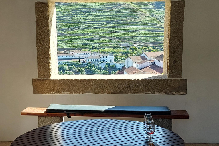 Douro Valley: Private Wine Tour with Lunch