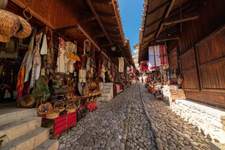 Von Tirana aus: Halbtagesausflug nach Kruja und Eintritt ins Skanderbeg-Museum