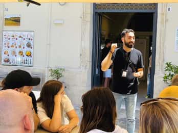 Syracuse: Street Food Tour in Ortigia with a Local!