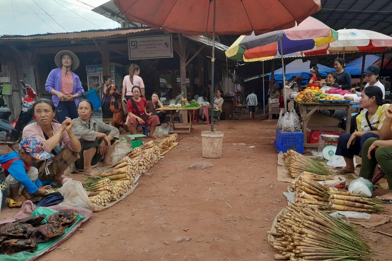 Luang Prabang: Sunrise Market & Local Street Food Experience