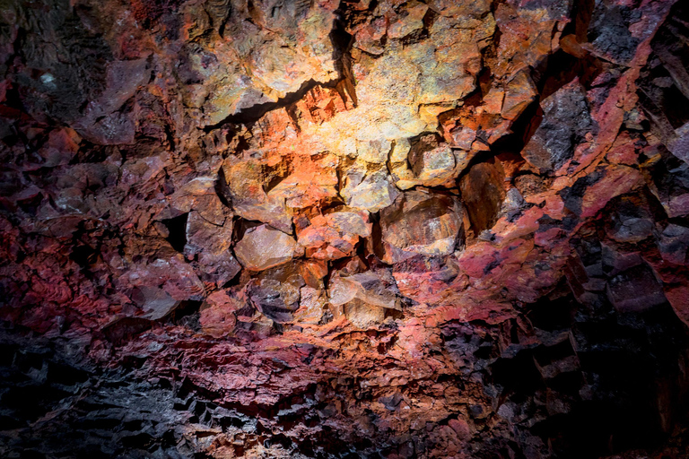 Da Reykjavik: Tour della speleologia lavicaTour con punto d&#039;incontro alla grotta di Raufarholshellir