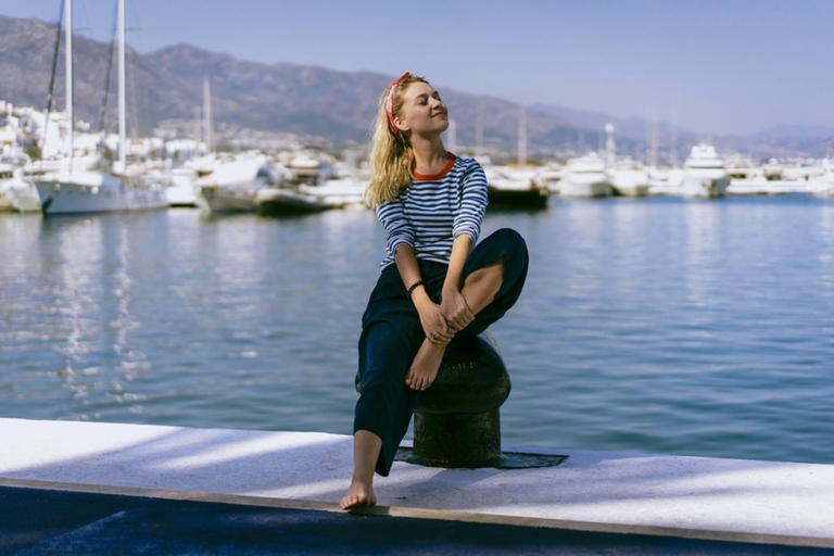 Málaga: Harbour & Waterfront Private Photoshoot Super Premium: 75 photos | 90 mins