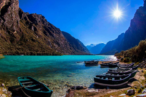 Från Huaraz: Llanganuco och Yungay-lagunen