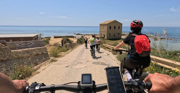 Scala Dei Turchi: E-BIKE TOUR Versteckte Strände, Meer, Entspannung [+SNORKELING ]