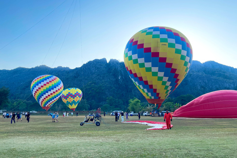 Hot Air Balloon and Paramotor in VangVieng pick up-drop off Private - Group of 5-8 pax ( Flying around- 30 mins)