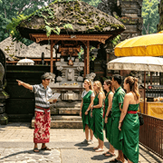 Bali: Tirta Empul Temple, Holy Water & Hindu Rituals
