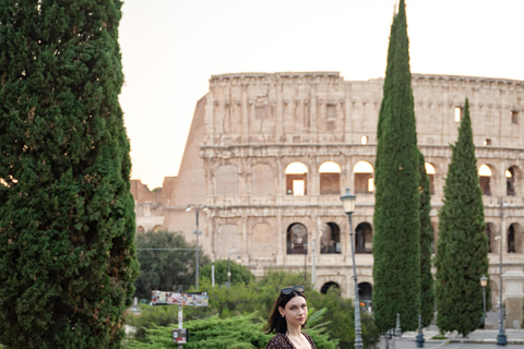 Rome: Private Editorial Shoot at Trevi Fountain or Colosseum Early Morning Trevi Fountain: 30-Minute Private Shoot